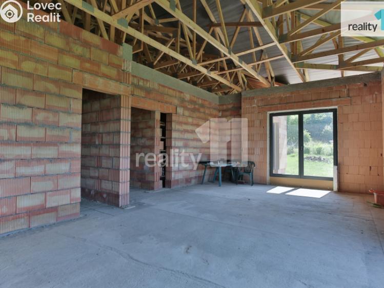 Prodej rodinného domu Bukovany č. 9