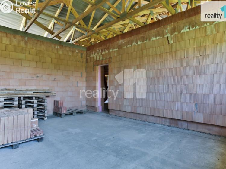 Prodej rodinného domu Bukovany č. 12