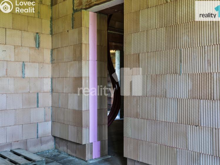 Prodej rodinného domu Bukovany č. 13