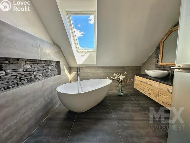 Prodej rodinného domu Ostrov č. 18