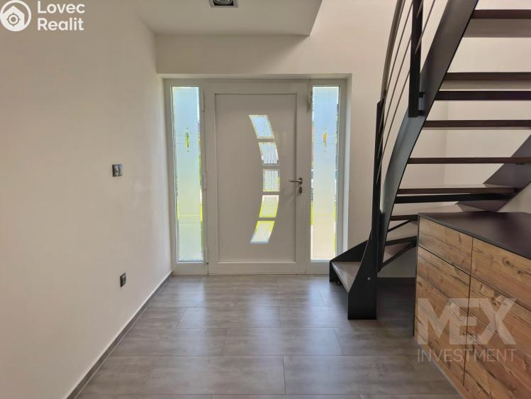 Prodej rodinného domu Ostrov č. 12