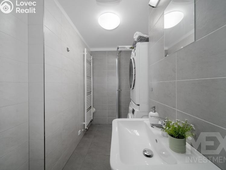Prodej bytu 2+KK Hradec Králové, Ve Stromovce 743 č. 12