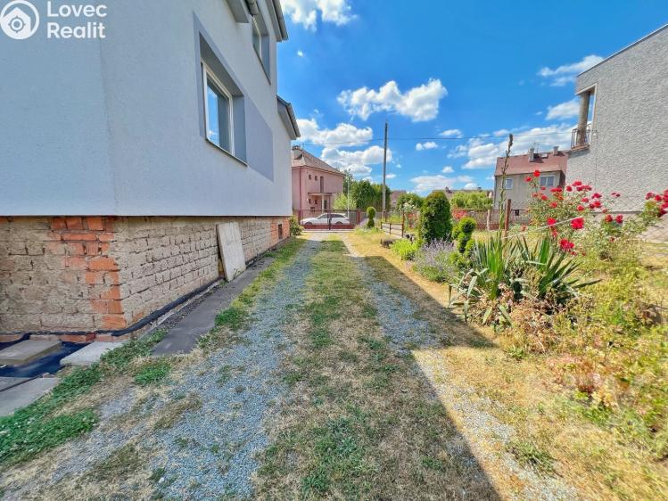 Prodej rodinného domu Holohlavy, Na Lávkách 161 č. 10