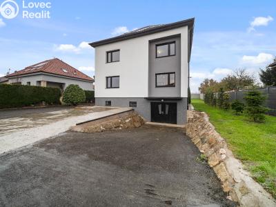 Sale family house Všestary č. 3