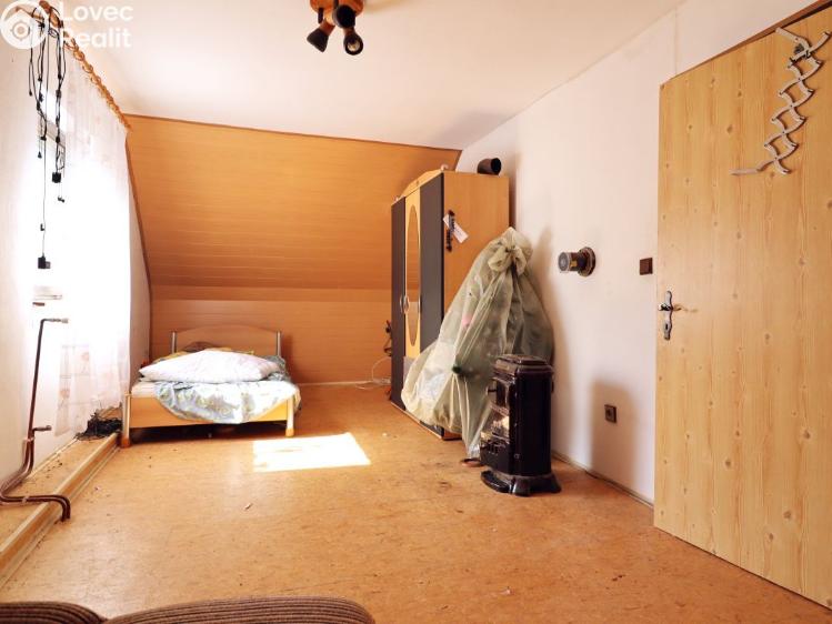 Prodej rodinného domu Kolinec č. 12