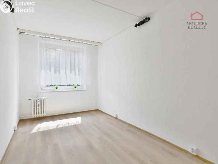 Pronájem bytu 2+KK Praha, Vazovova 3214/2 č. 5