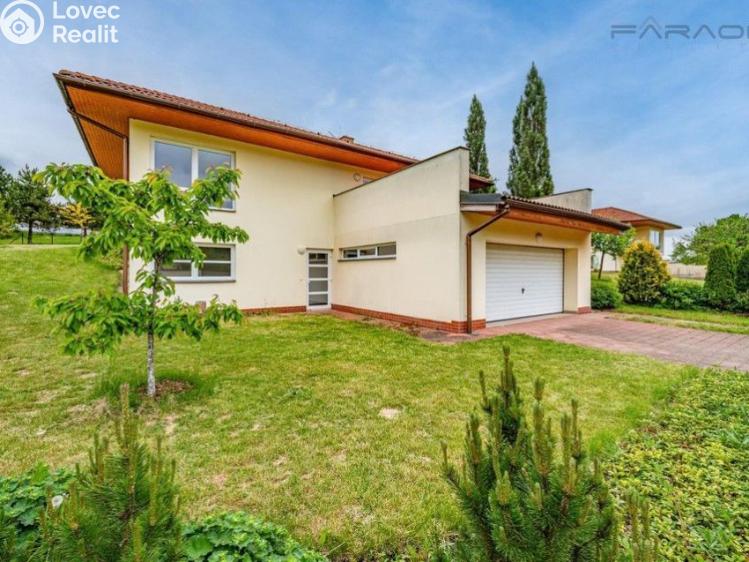 Sale family house Čakov č. 27