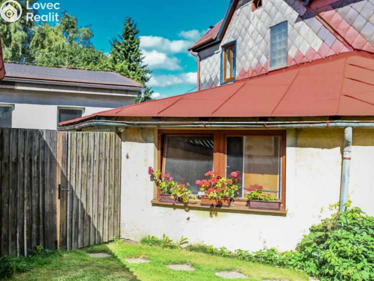 Prodej rodinného domu Tři Sekery č. 12