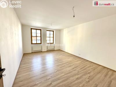 Prodej bytu 1+KK Horní Blatná, náměstí Sv. Vavřince č. 5