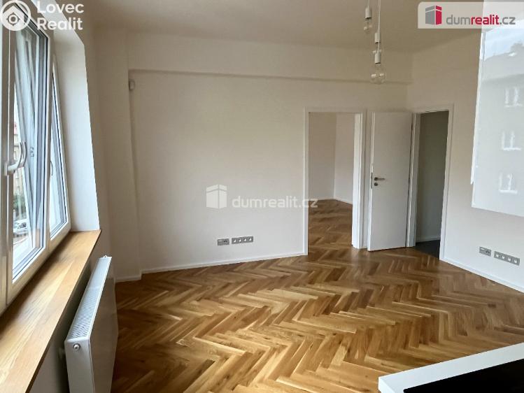 Prodej bytu 2+KK Praha 3, Viklefova č. 24