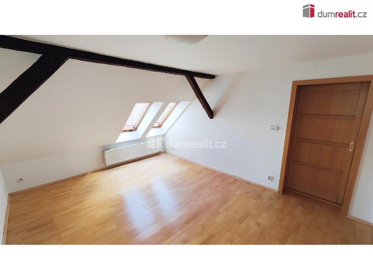 Pronájem bytu 4+1 Praha 6, Zúžená č. 47