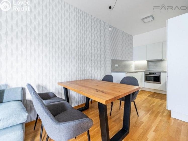 Продаж квартири 3+KK Praha, U průhonu č. 7