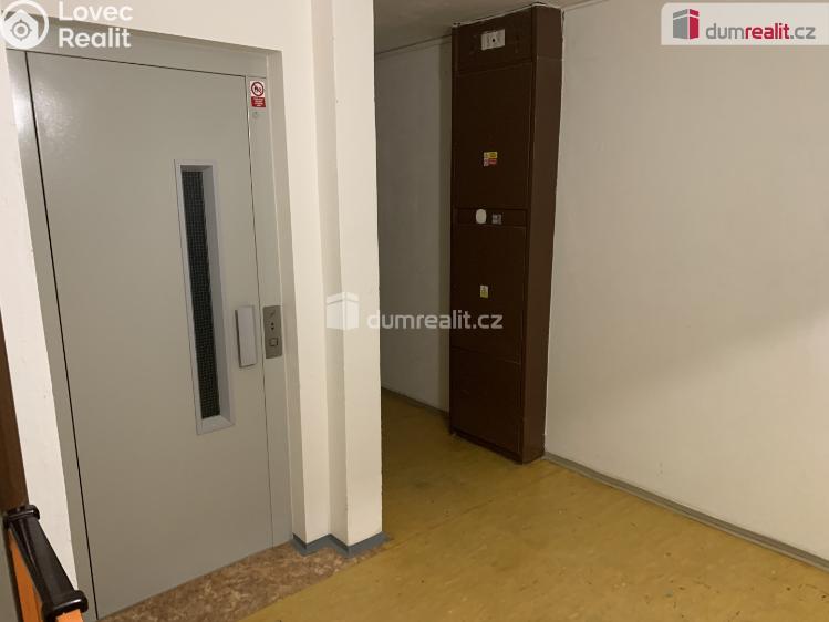 Prodej bytu 4+KK Praha-Petrovice, Rezlerova č. 51