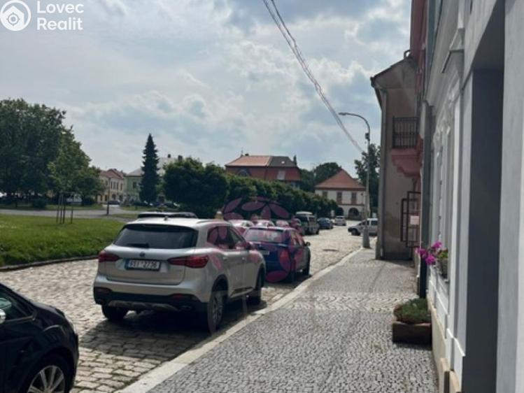 Pronájem obchodního prostoru Kostelec nad Černými lesy, náměstí Smiřických 52 č. 11