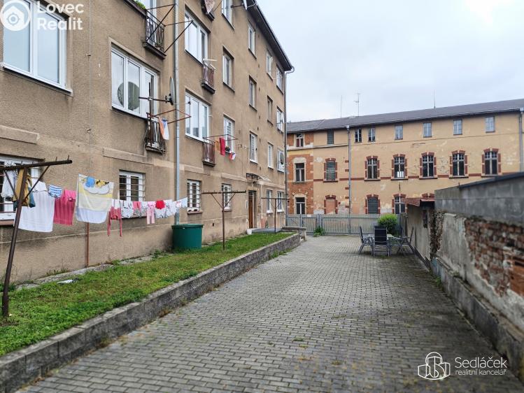 Prodej bytu 2+1 Nejdek, Bratří Čapků č. 16