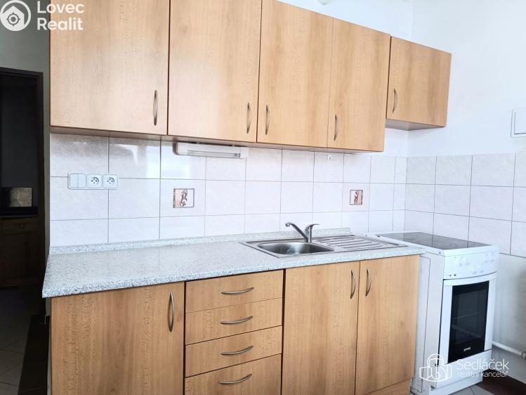 Prodej bytu 2+1 Nejdek, Bratří Čapků č. 2