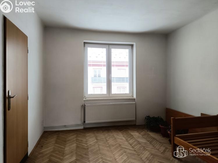 Prodej bytu 2+1 Nejdek, Bratří Čapků č. 4