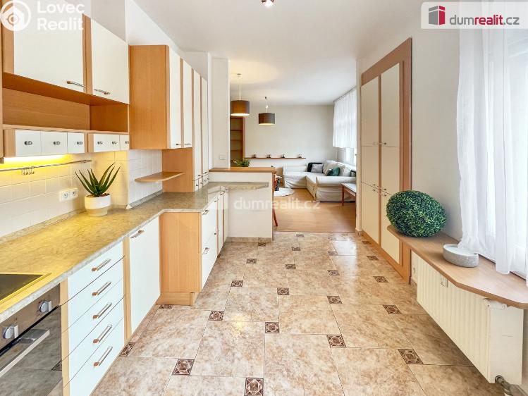 Sale apartment 3+KK Praha 3, Husinecká č. 18
