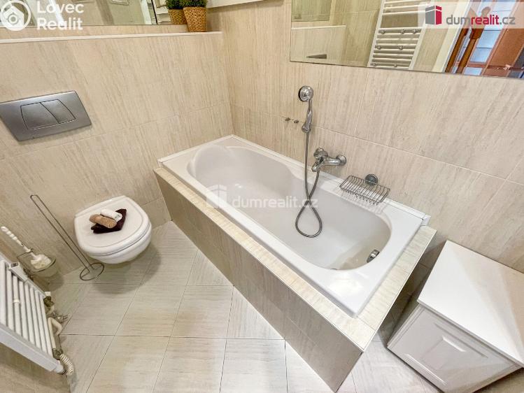 Sale apartment 3+KK Praha 3, Husinecká č. 25