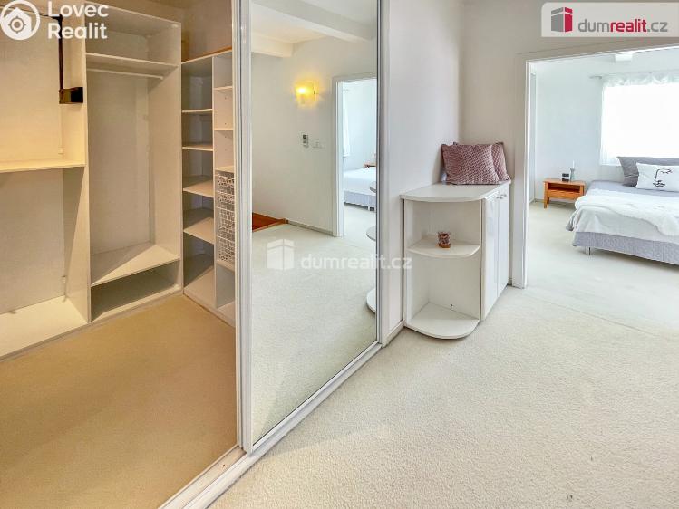 Sale apartment 3+KK Praha 3, Husinecká č. 31
