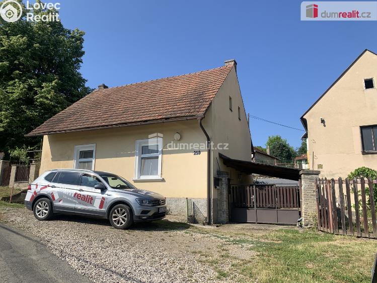 Sale family house Karlštejn č. 64