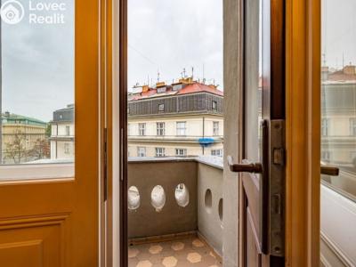 Аренда квартиры 4+1 Praha, Pařížská č. 3