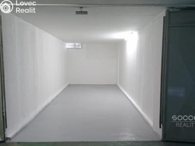 Sale garage Praha, Nušlova č. 1