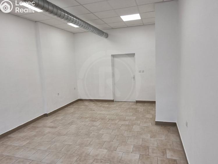 Prodej kanceláře Hluboká nad Vltavou, Husova č. 1