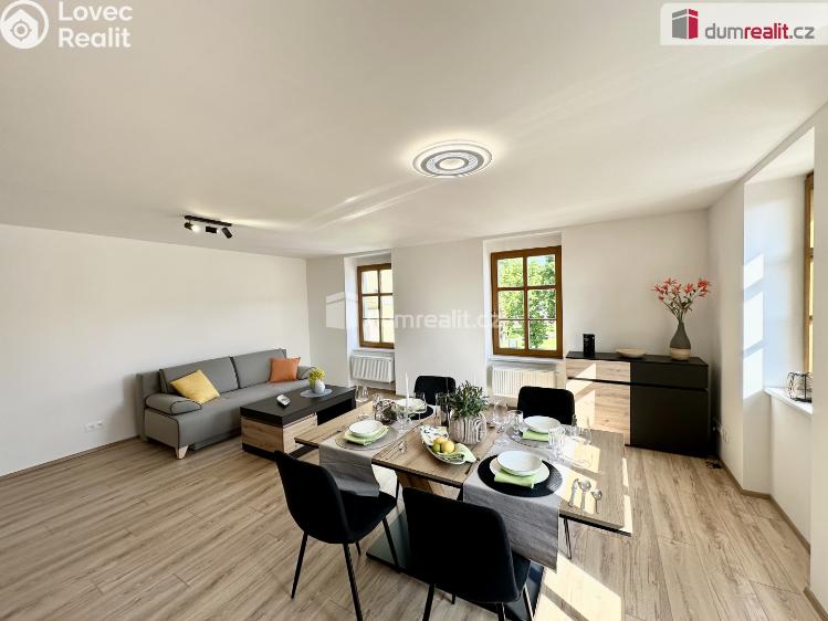 Prodej bytu 2+KK Horní Blatná, náměstí Sv. Vavřince č. 9