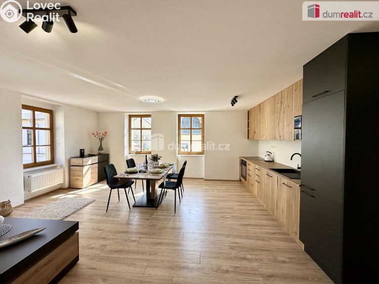 Prodej bytu 2+KK Horní Blatná, náměstí Sv. Vavřince č. 11