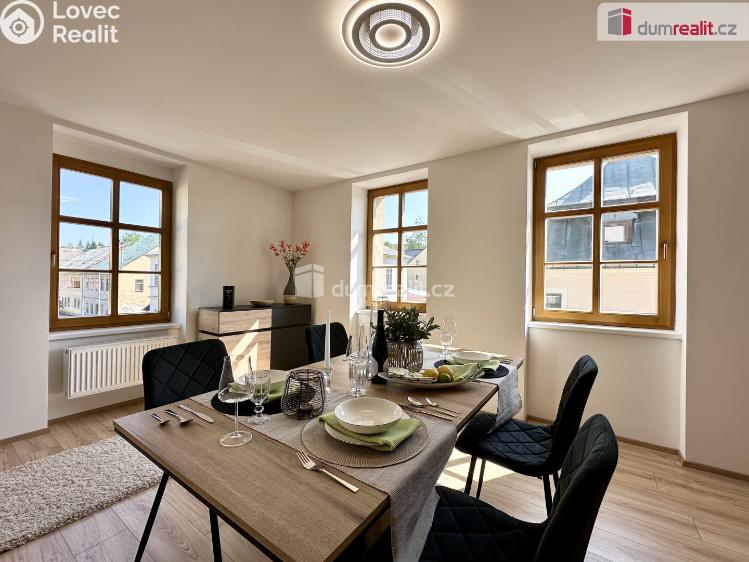 Prodej bytu 2+KK Horní Blatná, náměstí Sv. Vavřince č. 15