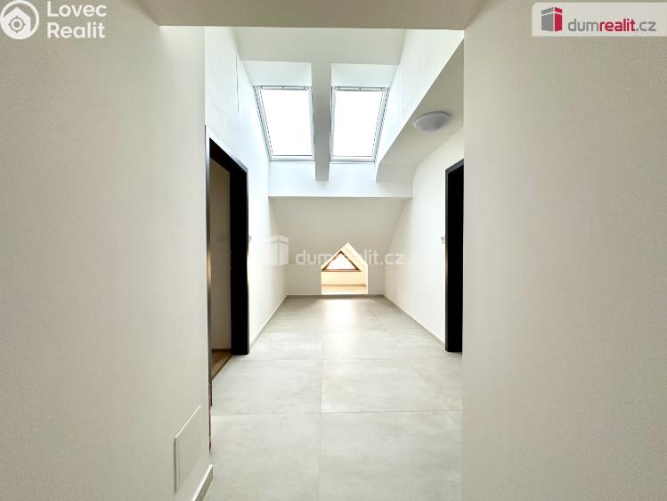 Prodej bytu 2+KK Horní Blatná, náměstí Sv. Vavřince č. 35