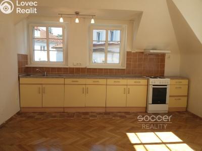Rent apartment 2+KK Praha, Pravá č. 1