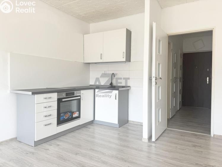 Pronájem bytu 1+KK Ostrava, Nádražní 2924/73 č. 2