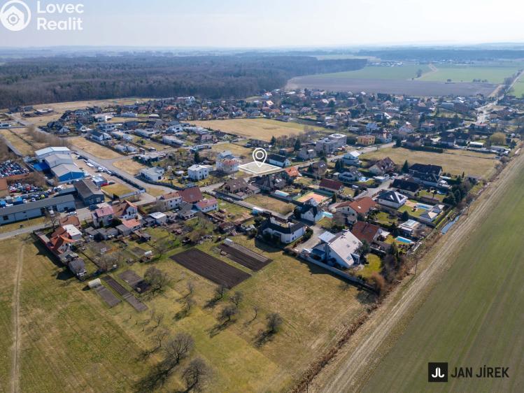 Prodej stavebního pozemku Spojil, Na Okrajích 43 č. 8