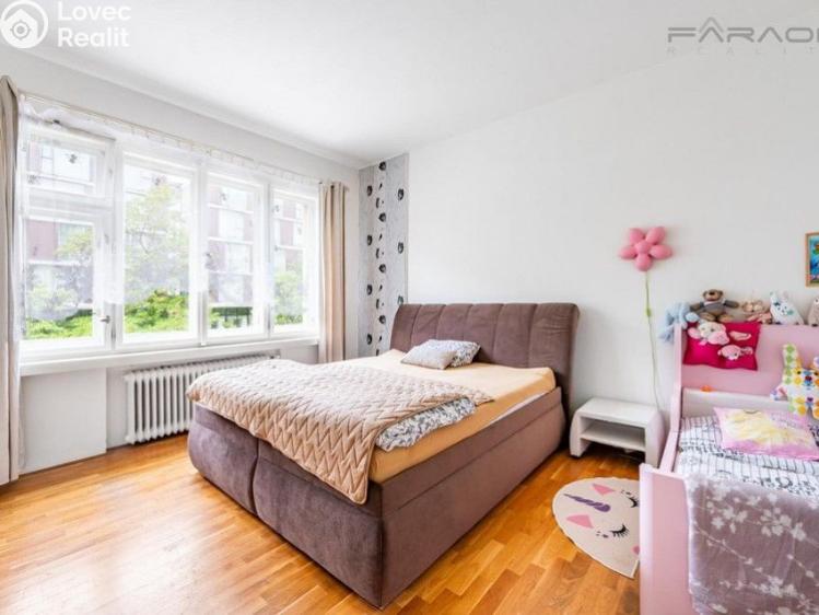 Pronájem bytu 4+1 Praha, Stroupežnického č. 7