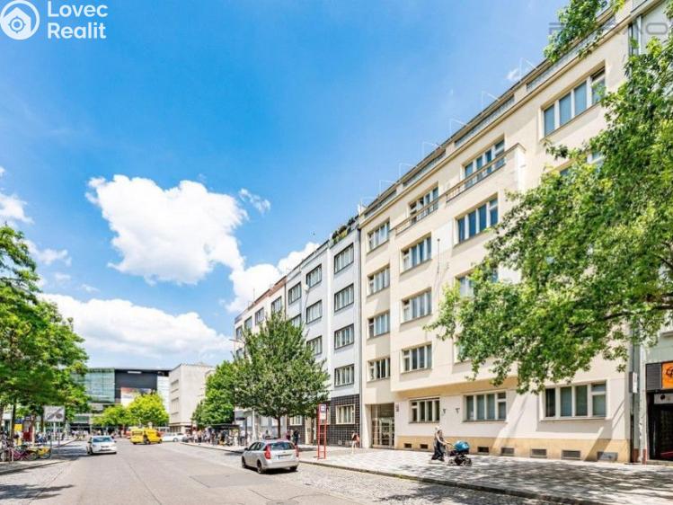 Pronájem bytu 4+1 Praha, Stroupežnického č. 20