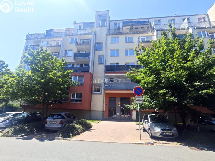 Prodej bytu 2+KK Praha, Zakšínská č. 12