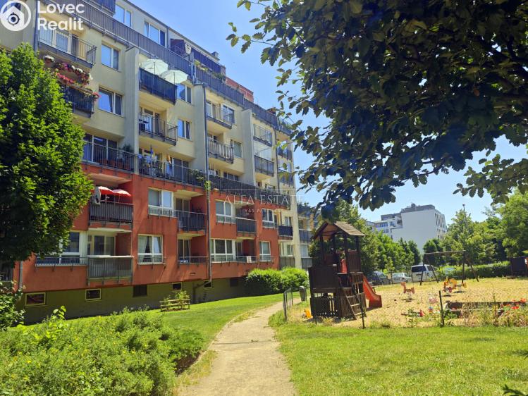 Prodej bytu 2+KK Praha, Zakšínská č. 15