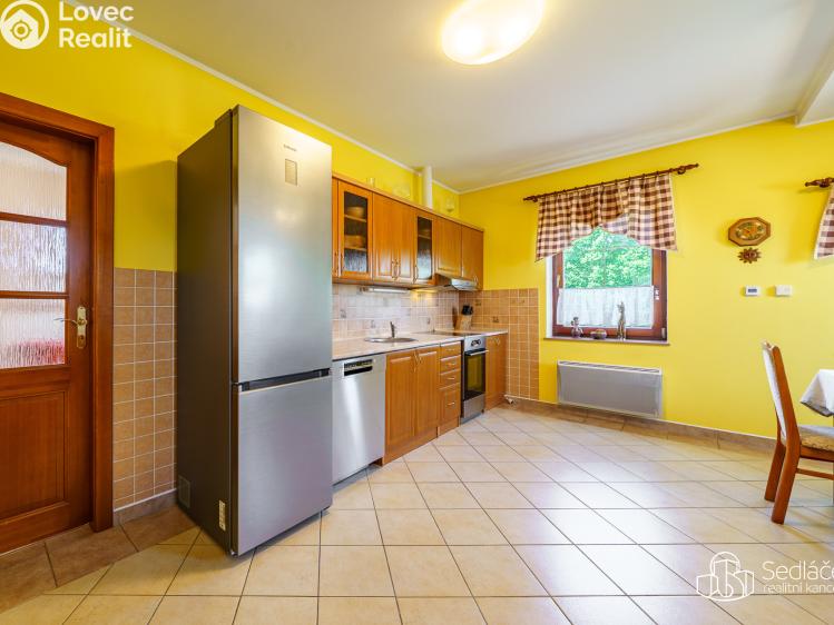 Prodej bytu 3+1 Karlovy Vary č. 6