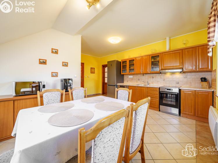 Prodej bytu 3+1 Karlovy Vary č. 7