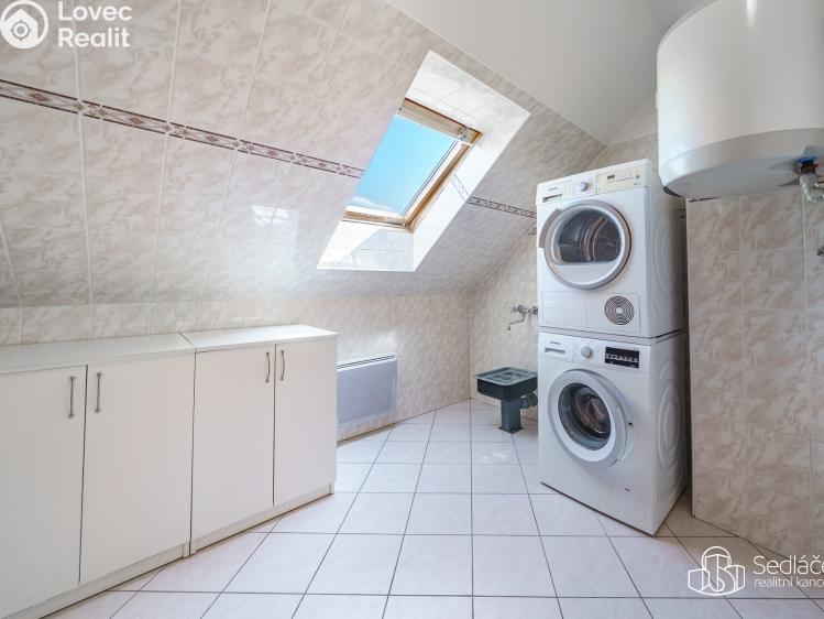 Prodej bytu 3+1 Karlovy Vary č. 12