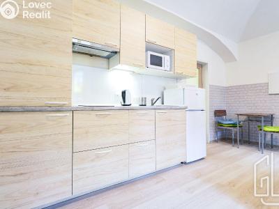 Sale apartment 2+KK Praha, Zenklova č. 1