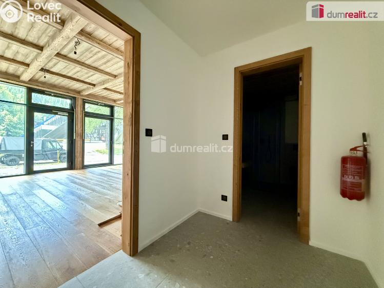 Rent commercial space Harrachov č. 11