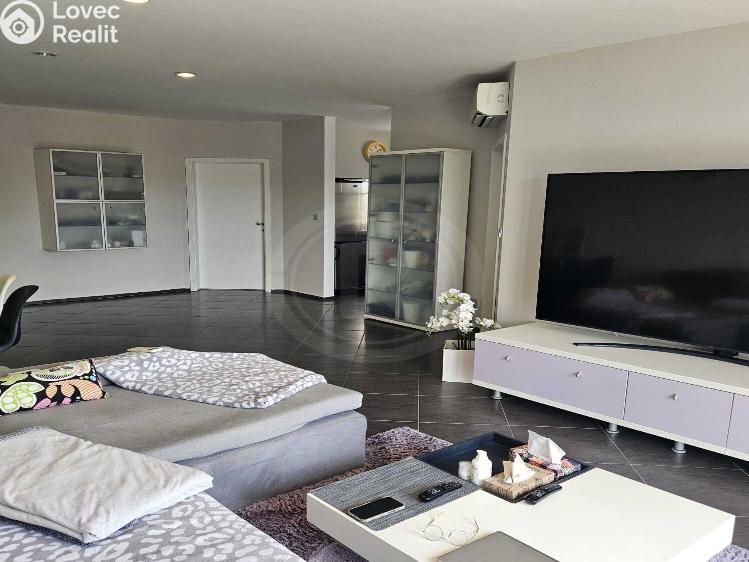 Sale apartment 4+KK České Budějovice, Na Zlaté stoce 1596/10a č. 4