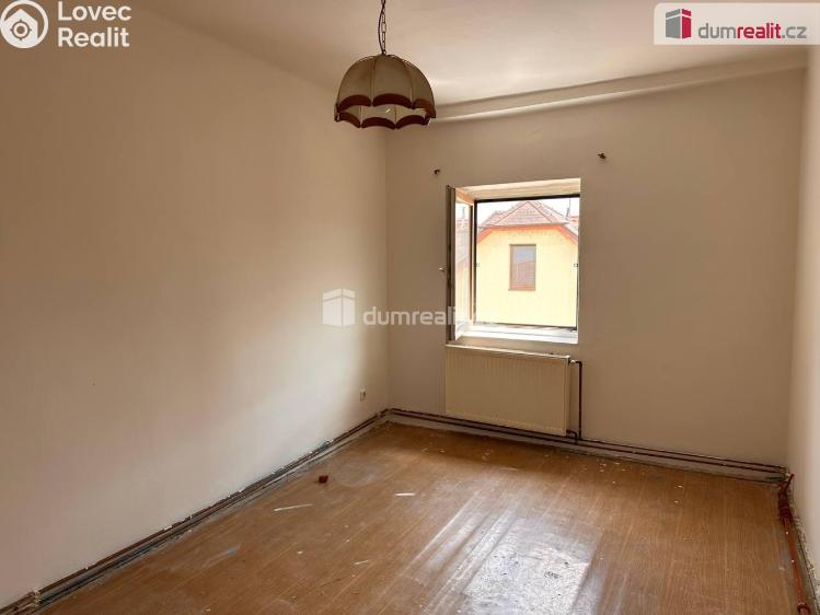 Prodej bytu 2+1 Lužec nad Vltavou, Mělnická č. 13