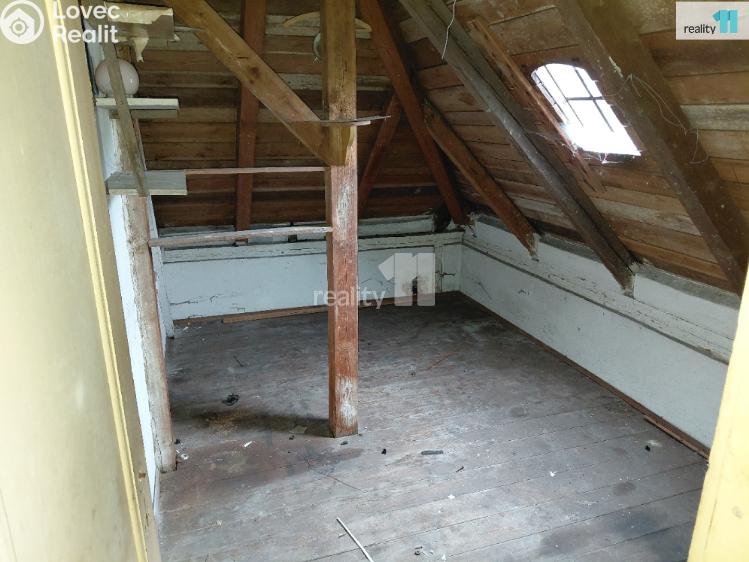 Prodej rodinného domu Podhradí č. 27