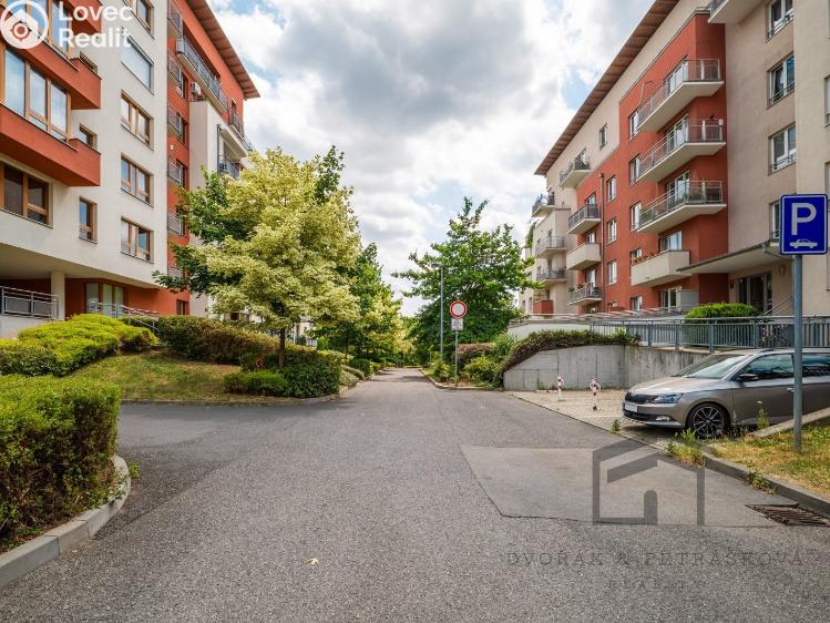 Pronájem bytu 2+KK Praha, Mattioliho 3248/11 č. 24