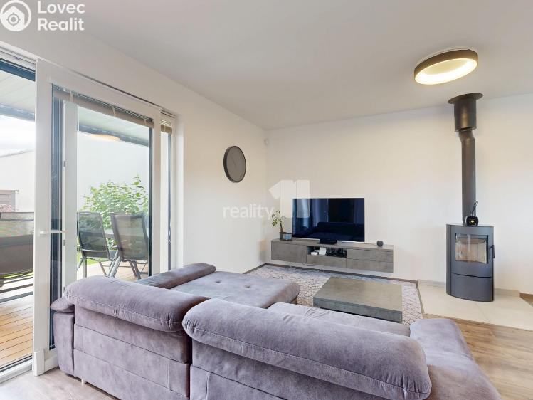 Pronájem rodinného domu Praha 14, Manželů Dostálových č. 31