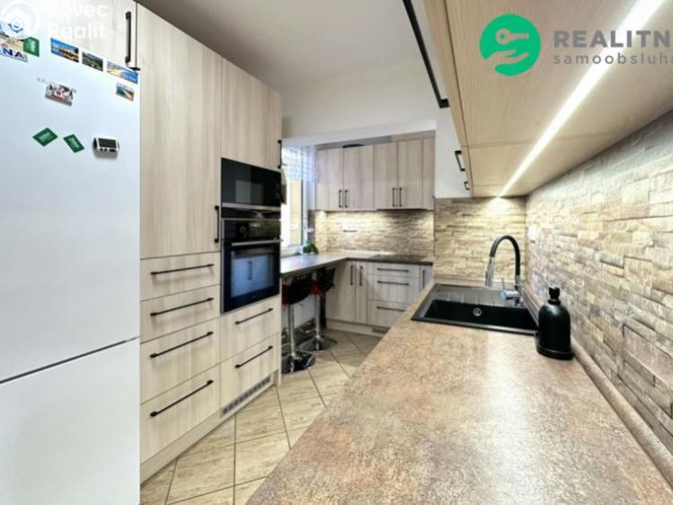 Prodej bytu 4+1 Starý Pelhřimov, Starý Pelhřimov č. 1